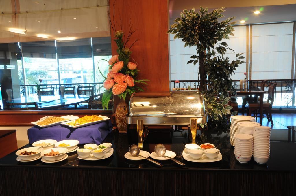 New Travel Lodge Hotel Chanthaburi Exterior foto
