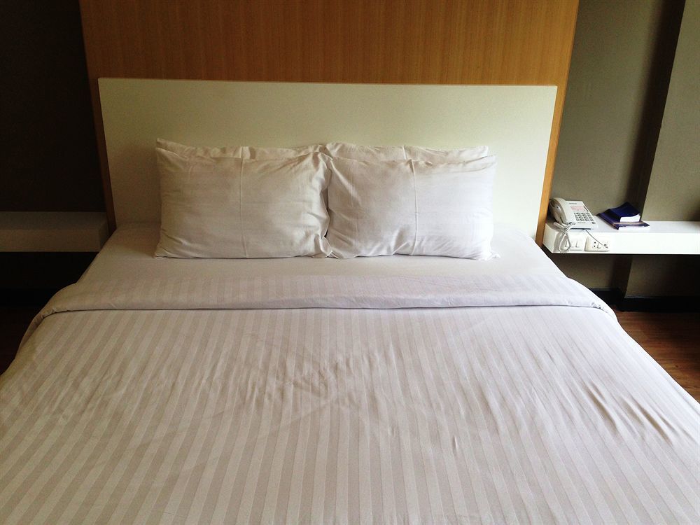 New Travel Lodge Hotel Chanthaburi Exterior foto