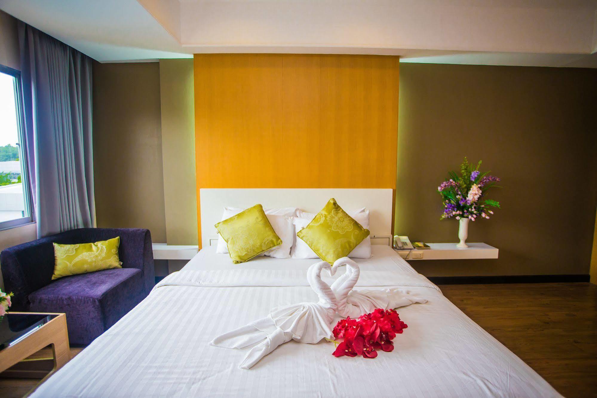 New Travel Lodge Hotel Chanthaburi Exterior foto