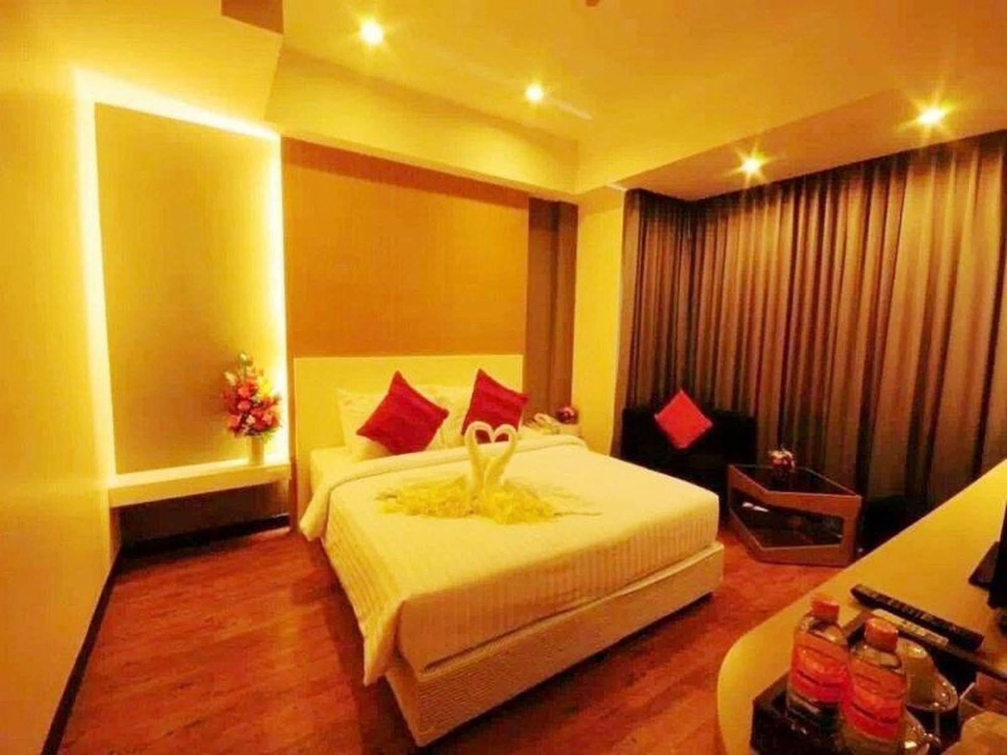 New Travel Lodge Hotel Chanthaburi Exterior foto